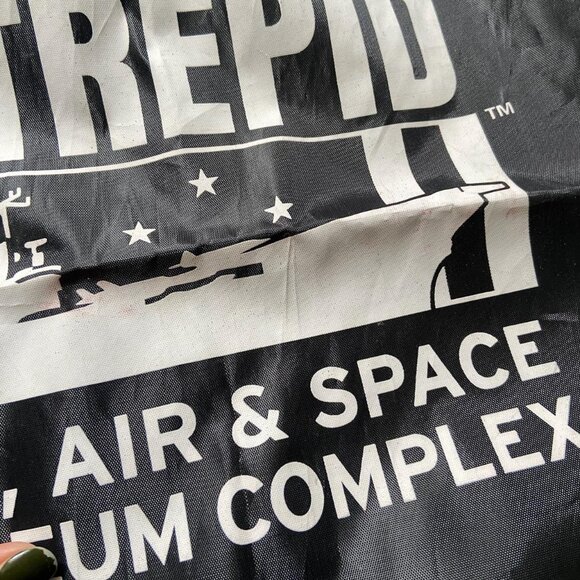 Intrepid Draw String Bag - Picture 2 of 2